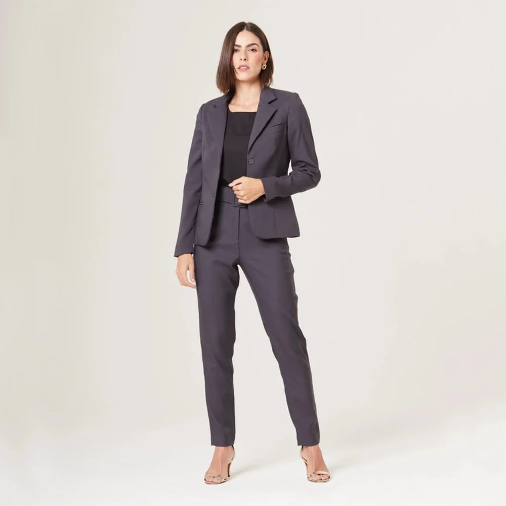 clothes-for-lawyer-button-blazer-with buttons