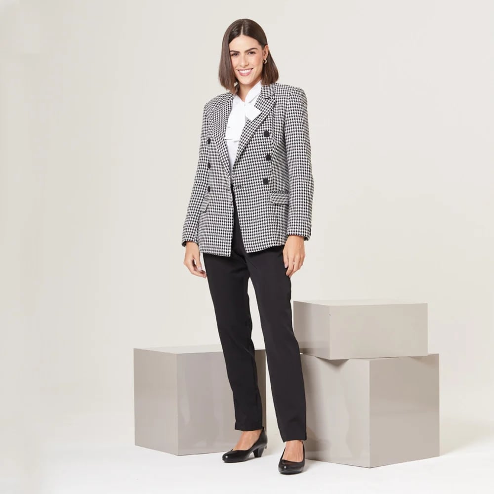 clothes-for-lawyer-overlay-blazer