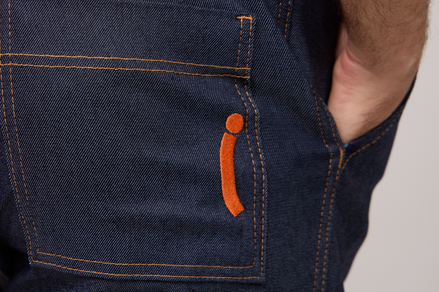 7 Types of Logos: Ideas on How to Have Your Brand on the Uniform